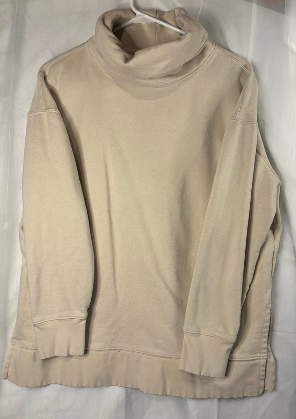 Athleta Beige Turtleneck Sweater Size Medium